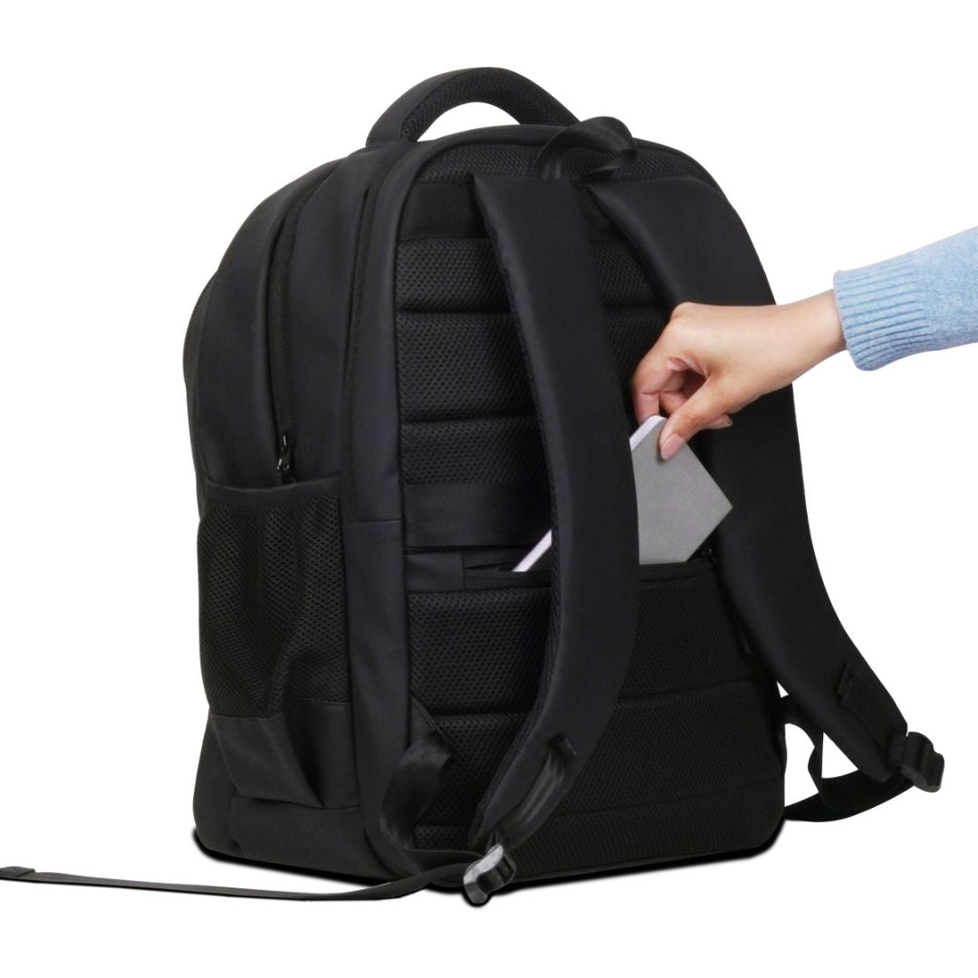 Full matte Classic backpack with spacious construction