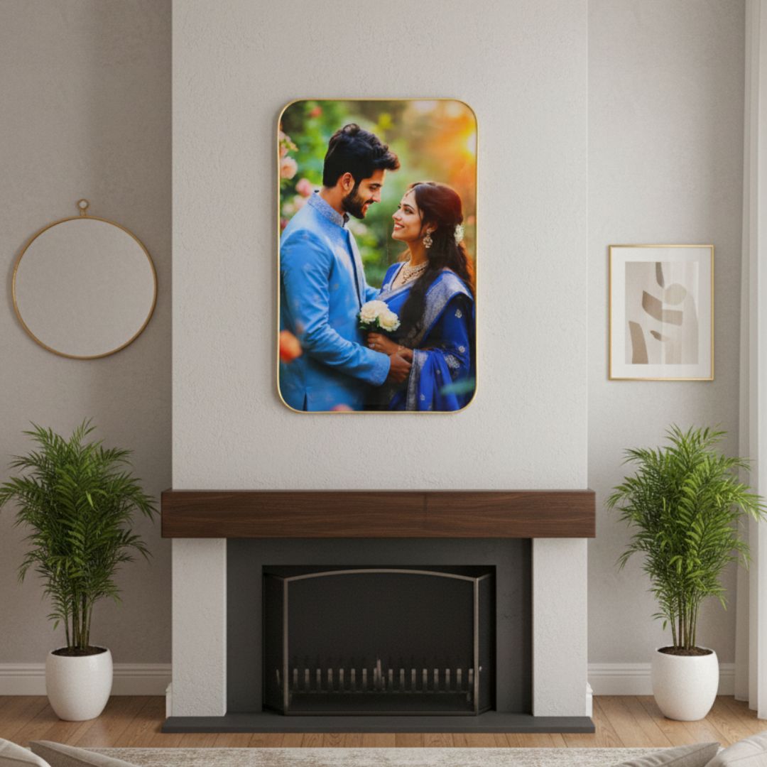 Modern Gold Rounded Portrait Frame.